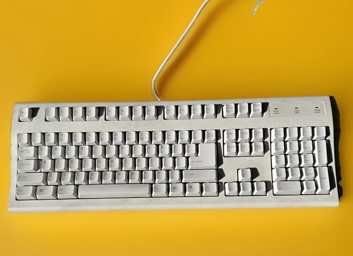 AT Keyboard  6511-TW